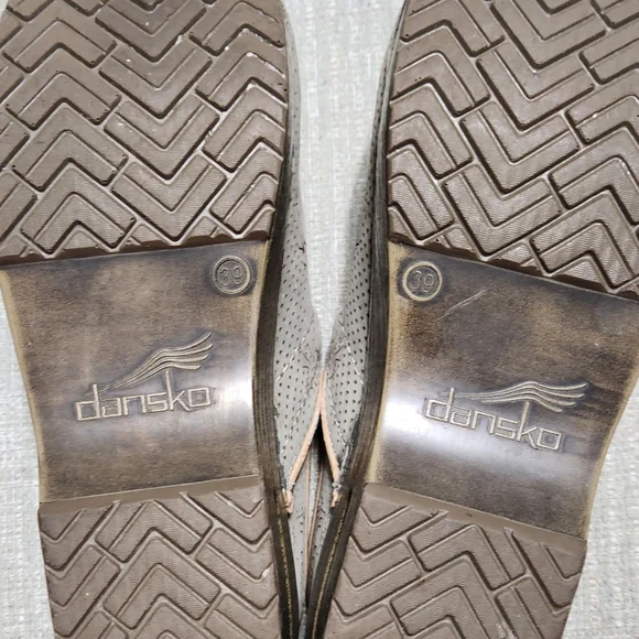 Dansko Women's Gray Clogs - Picture 9 of 9